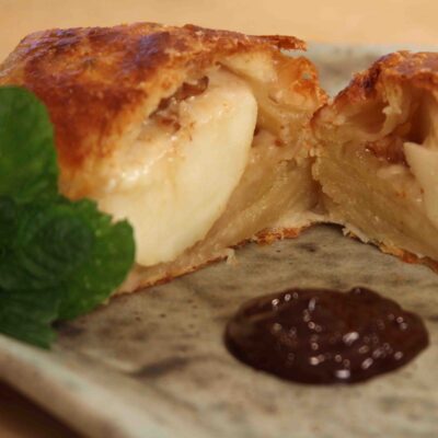 Baked Pear in Puff Pastry